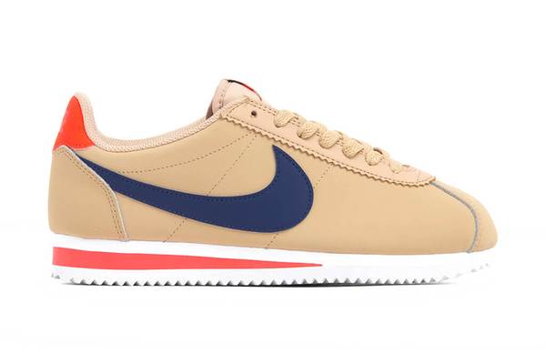 Nike women's classic cortez leather shop - desert ore/deep royal blue