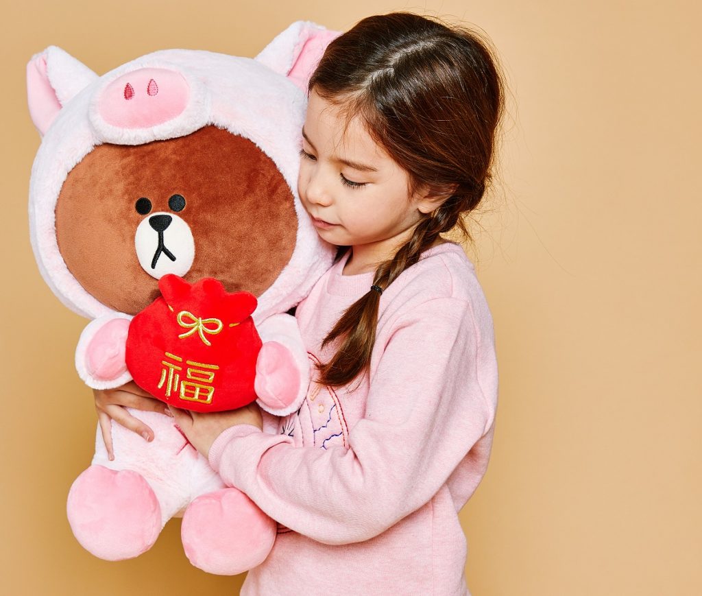 what to gift a friend for chinese new year