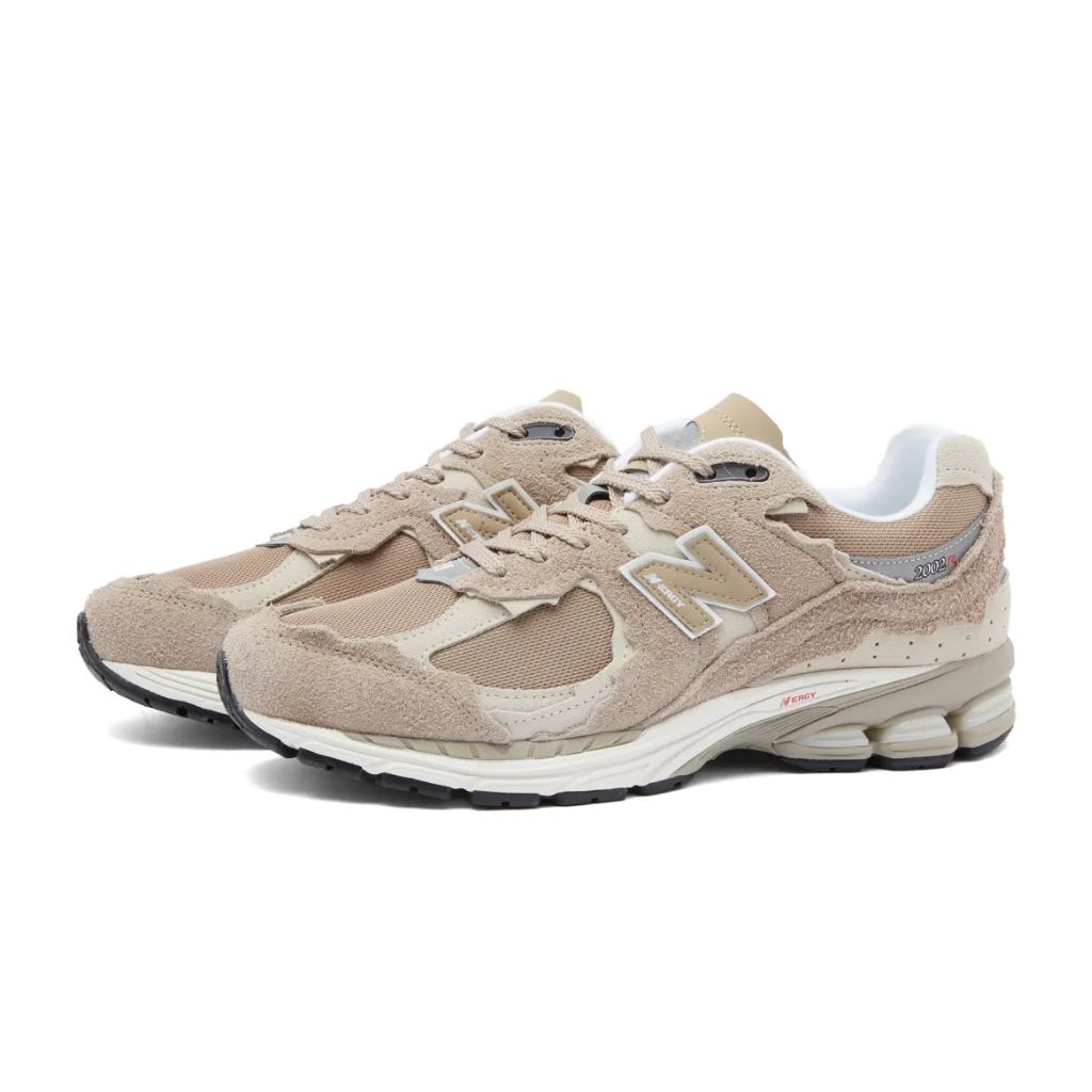 END Clothings US Deals: New Balance 2002RD Unisex Sneakers