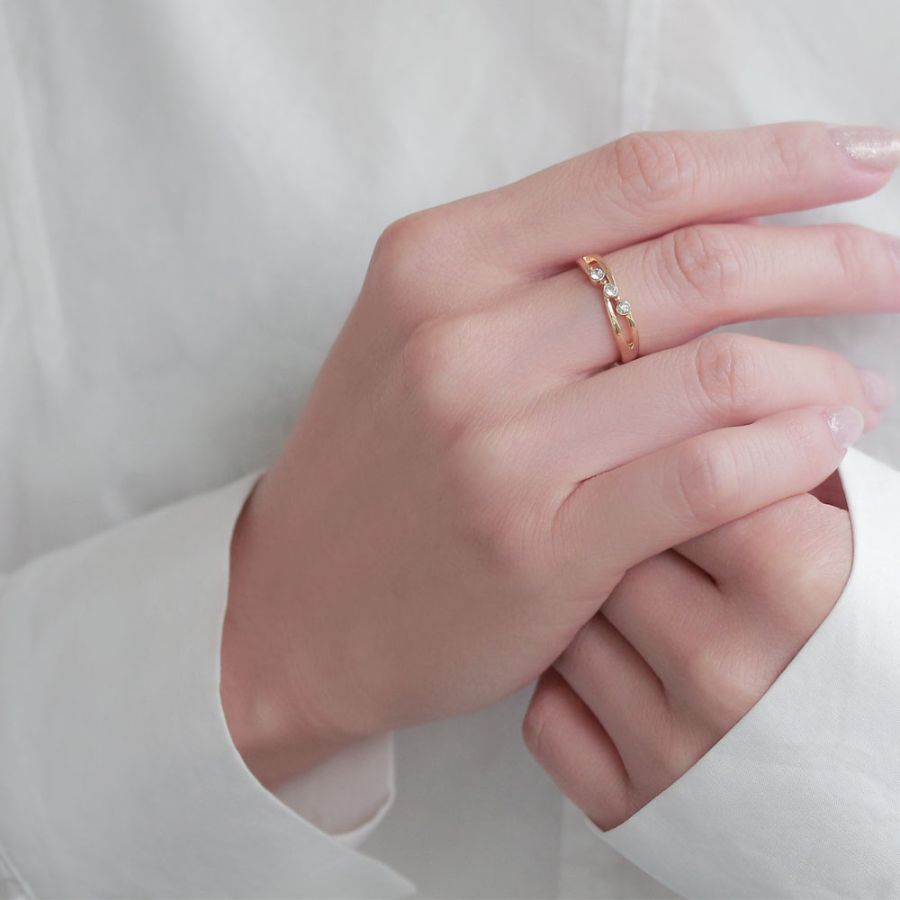 Osewaya Layered Ring with Rhinestone