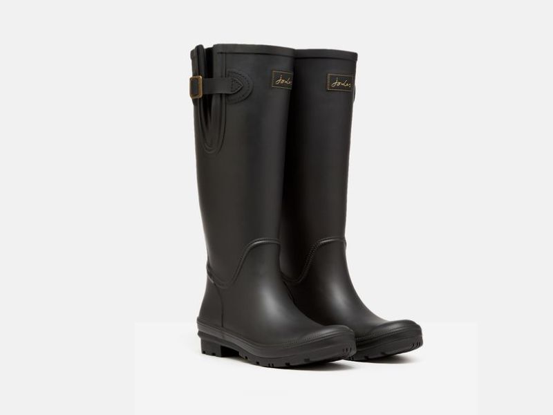 Recommended item:Houghton Black Adjustable Tall Wellies